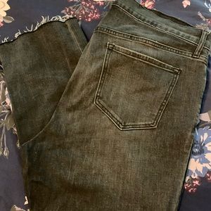 Old Navy Ankle Flare Washed Black Jean Like New Size 16 Raw Hem